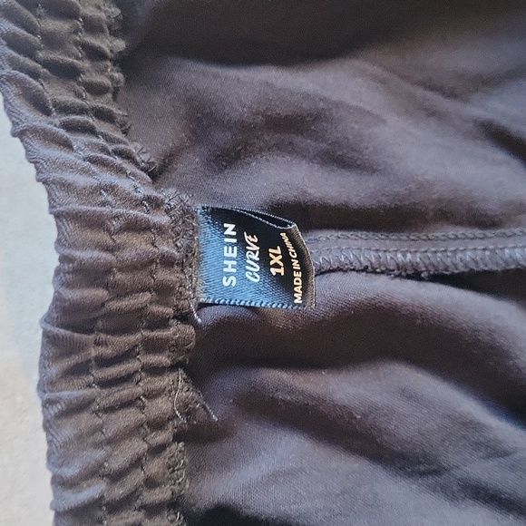 Side slit pants - Picture 4 of 7